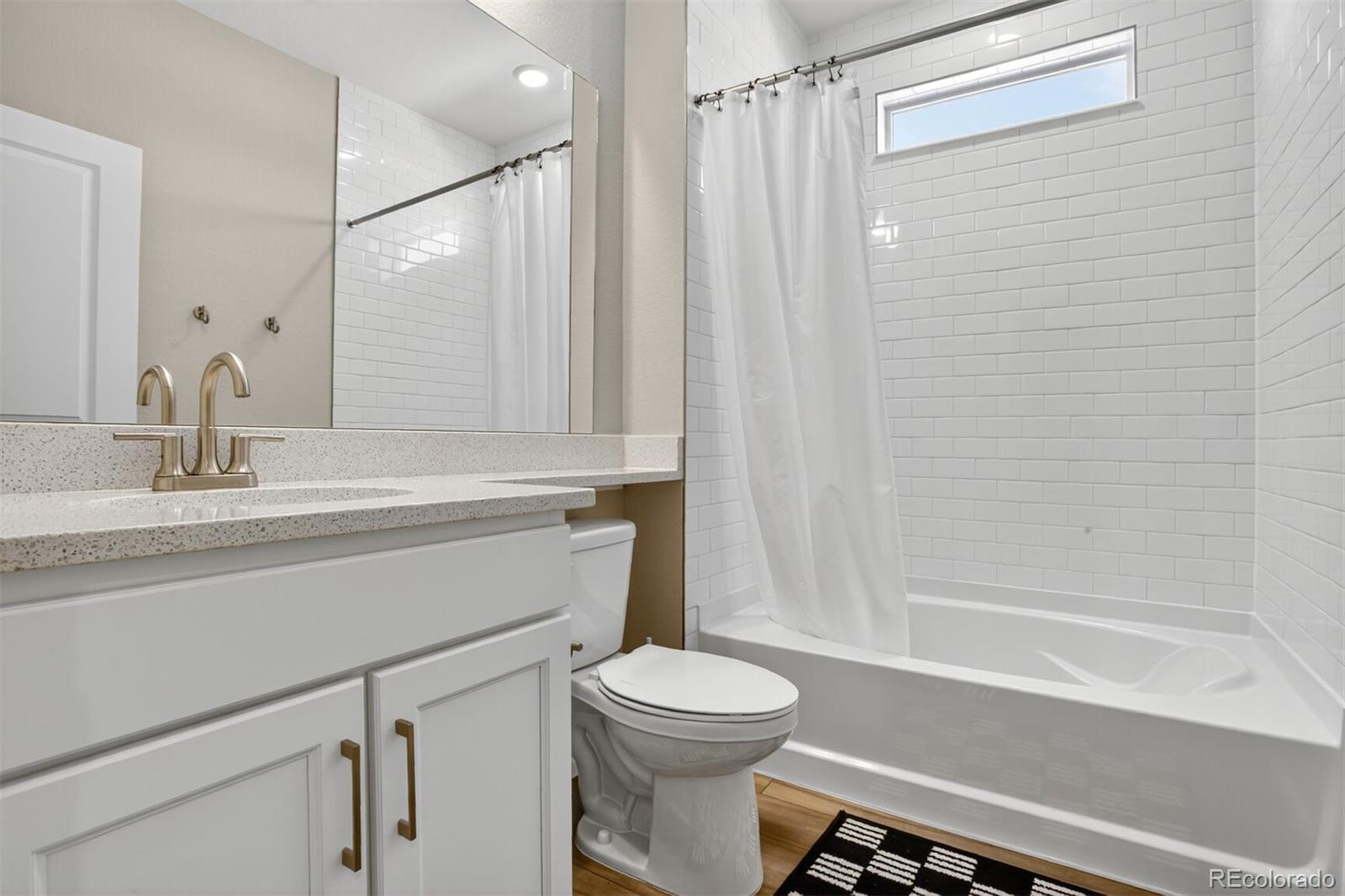 5136 N Quemoy Court Aurora CO 80019