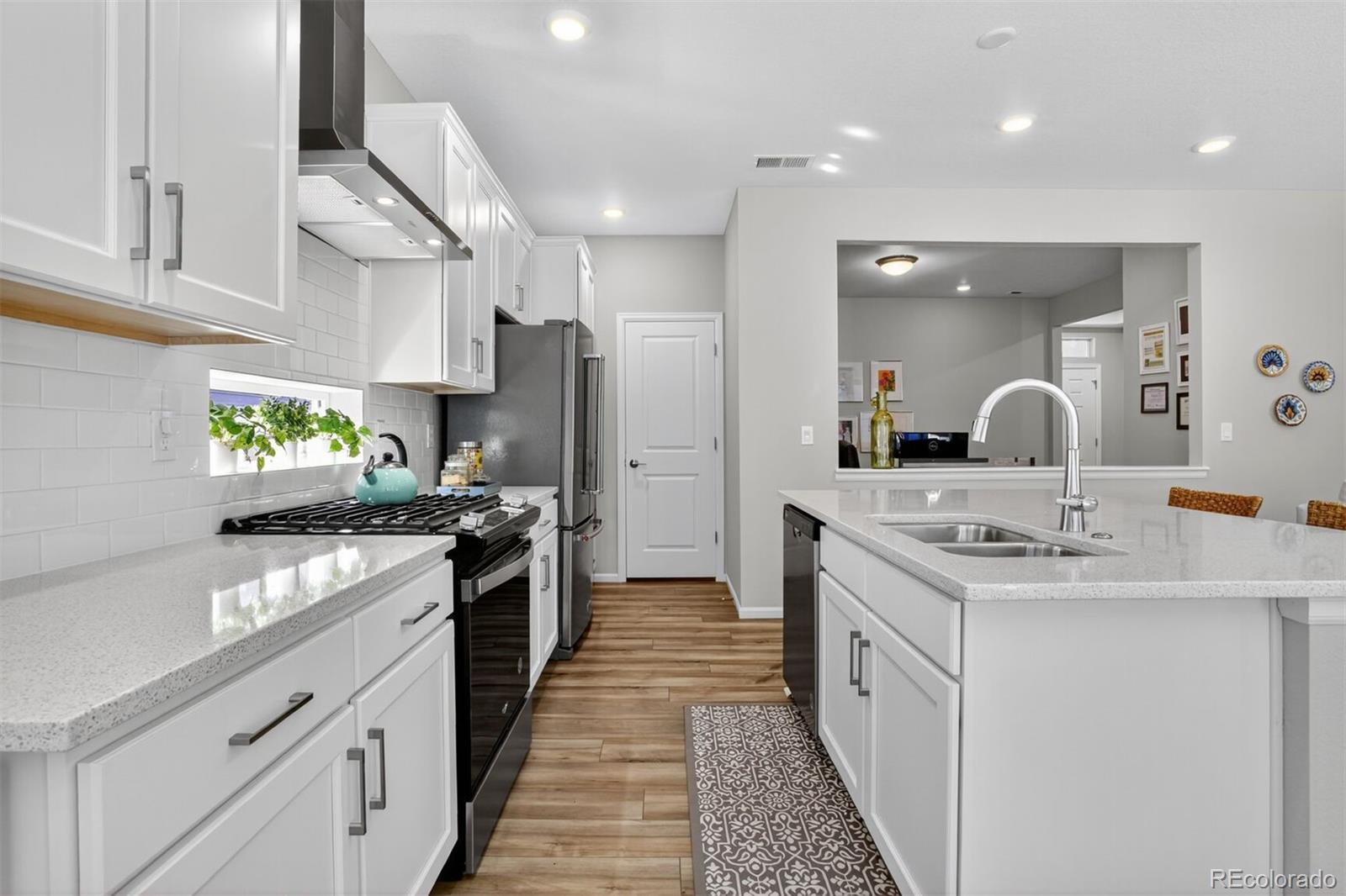 5136 N Quemoy Court Aurora CO 80019