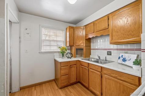 4461 Elm Court Denver CO 80211