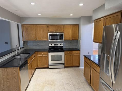 4856 S Argonne Street Aurora CO 80015