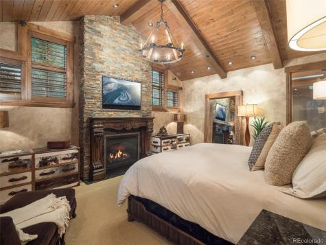 330 High Park Court Silverthorne CO 80498