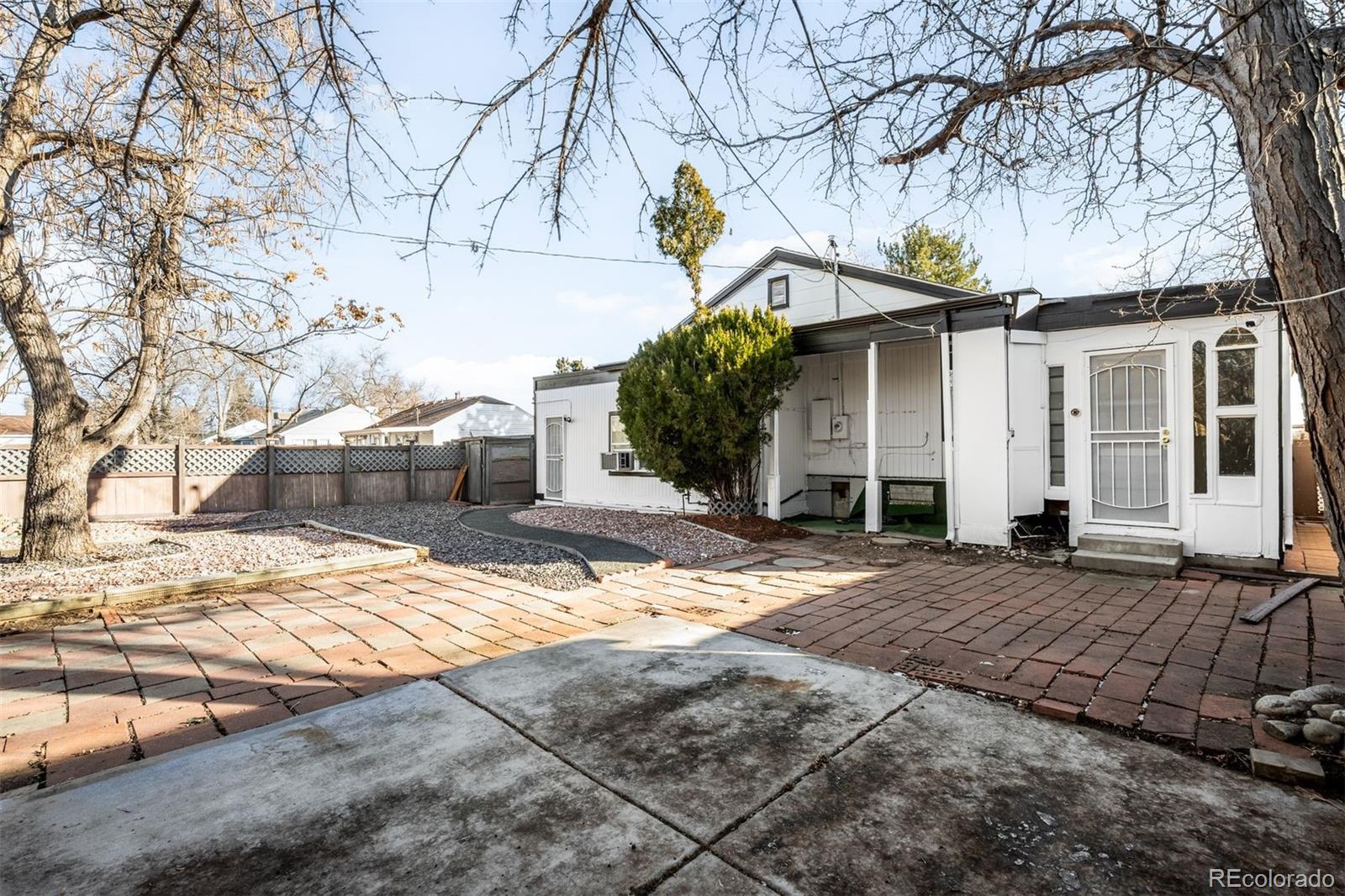 1187 Syracuse Street Denver CO 80220