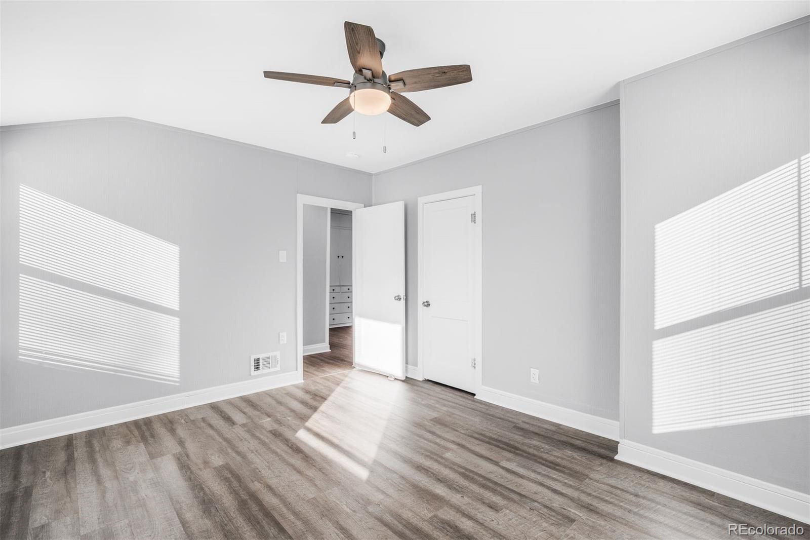 1187 Syracuse Street Denver CO 80220