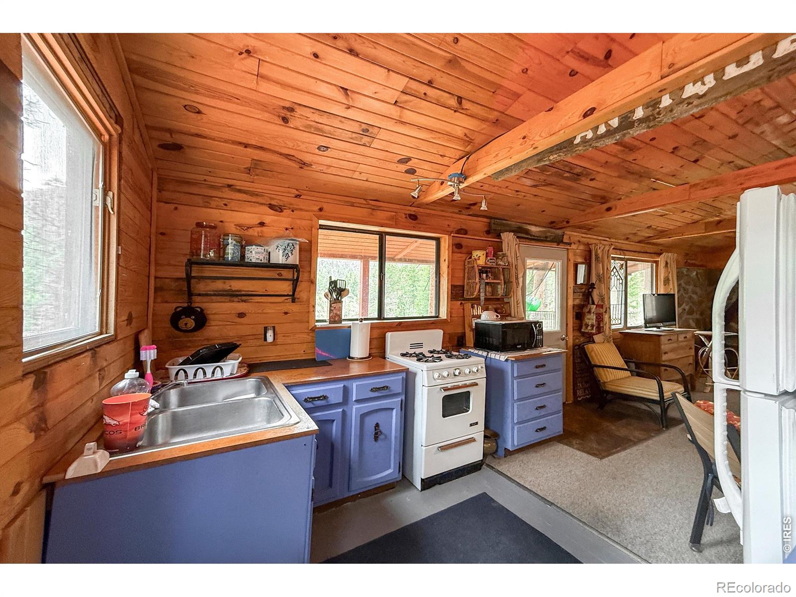 2508 Riverside Drive Lyons CO 80540
