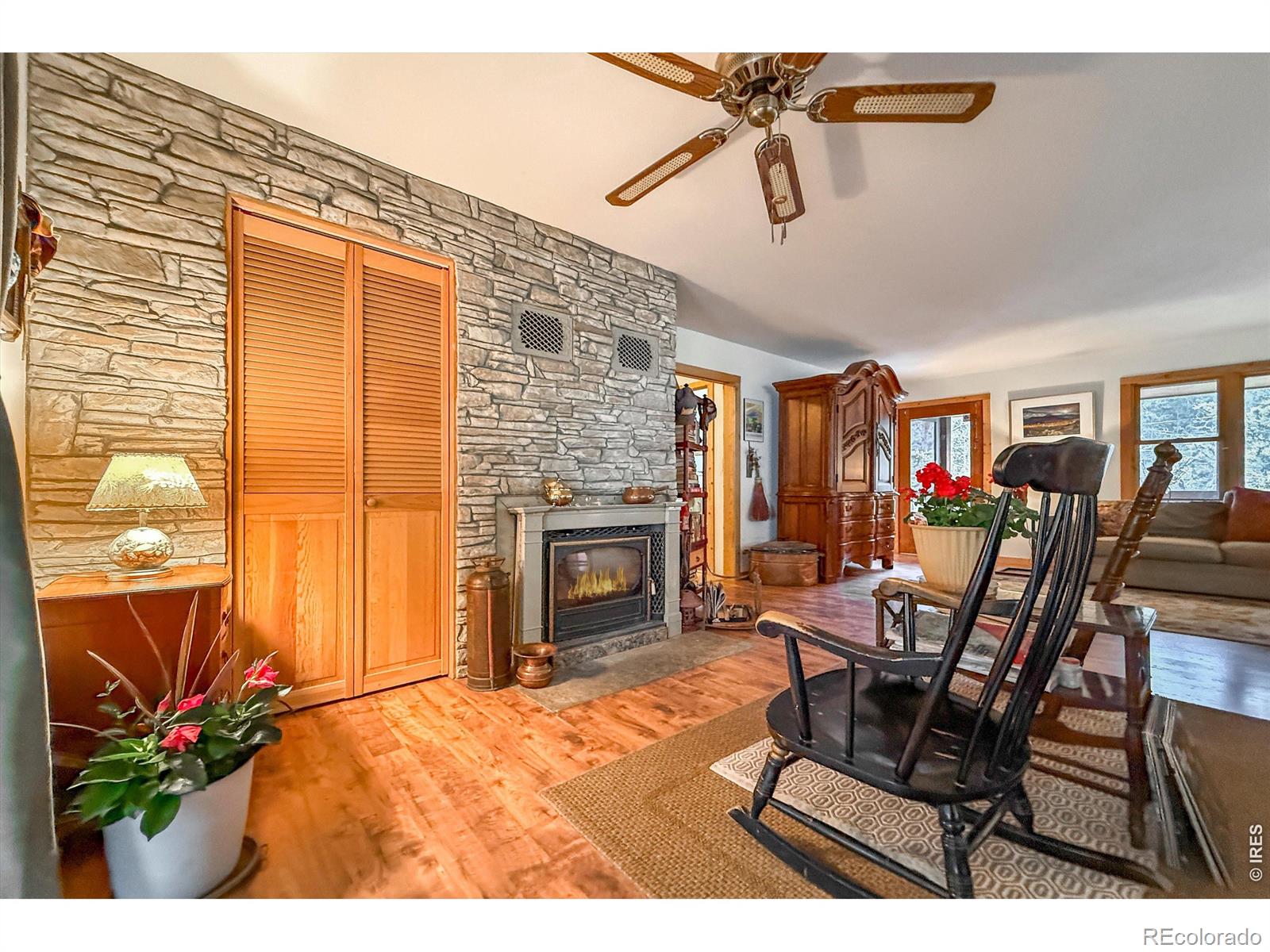 2508 Riverside Drive Lyons CO 80540