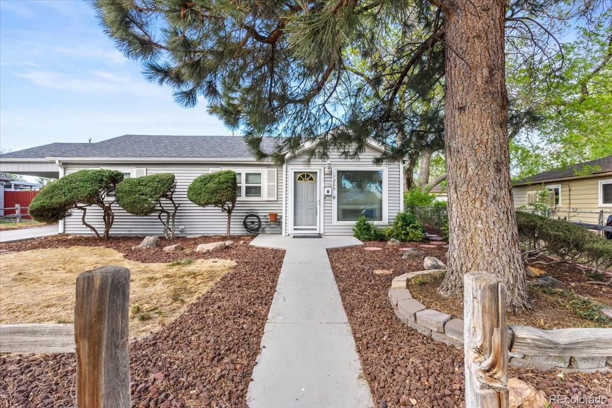 1209 Xanadu Street Aurora CO 80011