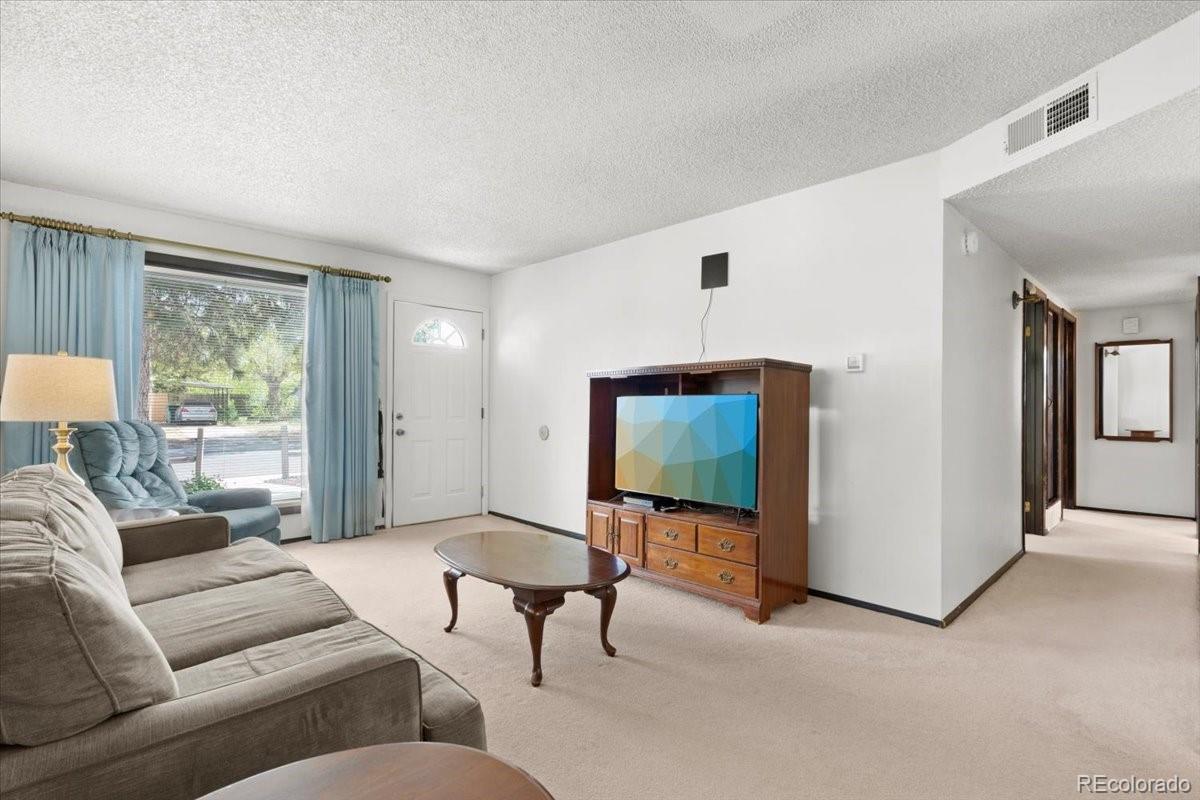 1209 Xanadu Street Aurora CO 80011