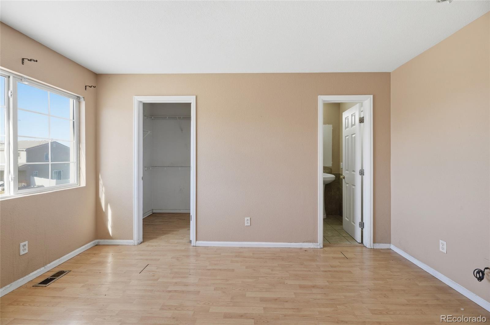 4328 Andes Way Denver CO 80249