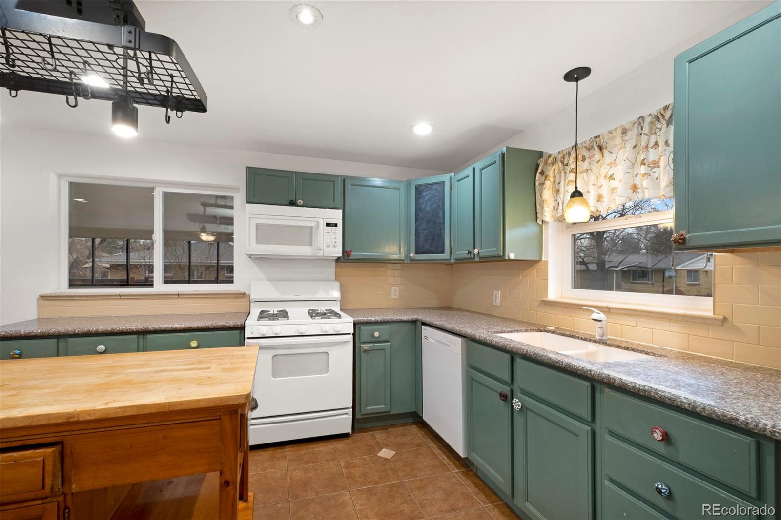 2088 W Caley Place Littleton CO 80120