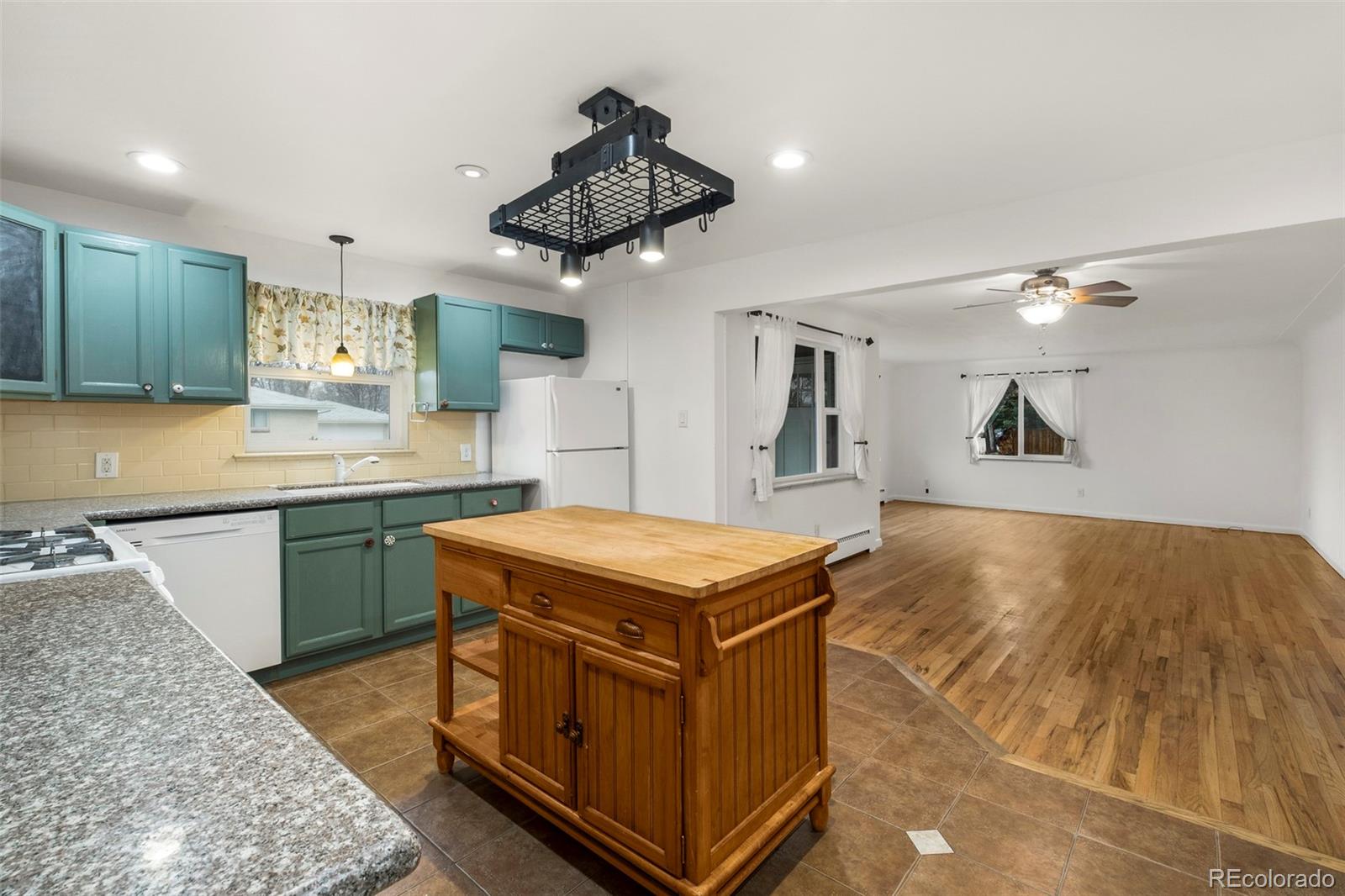 2088 W Caley Place Littleton CO 80120