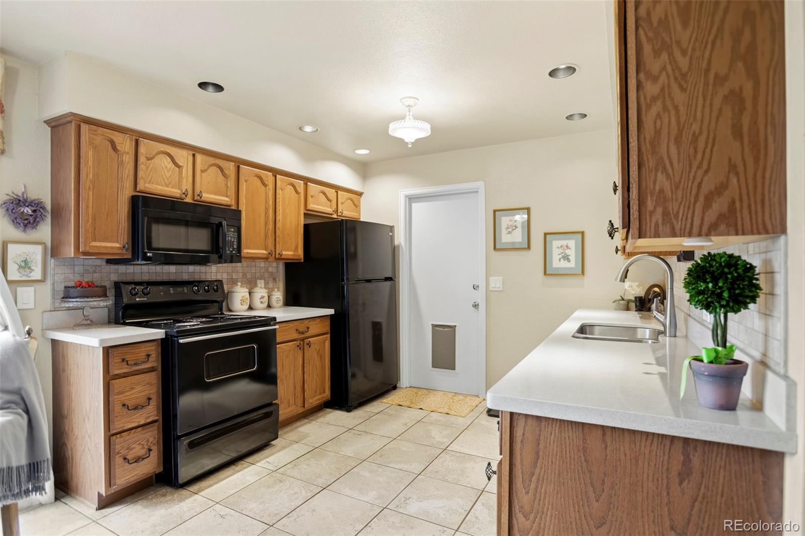 1494 S Helena Circle Aurora CO 80017