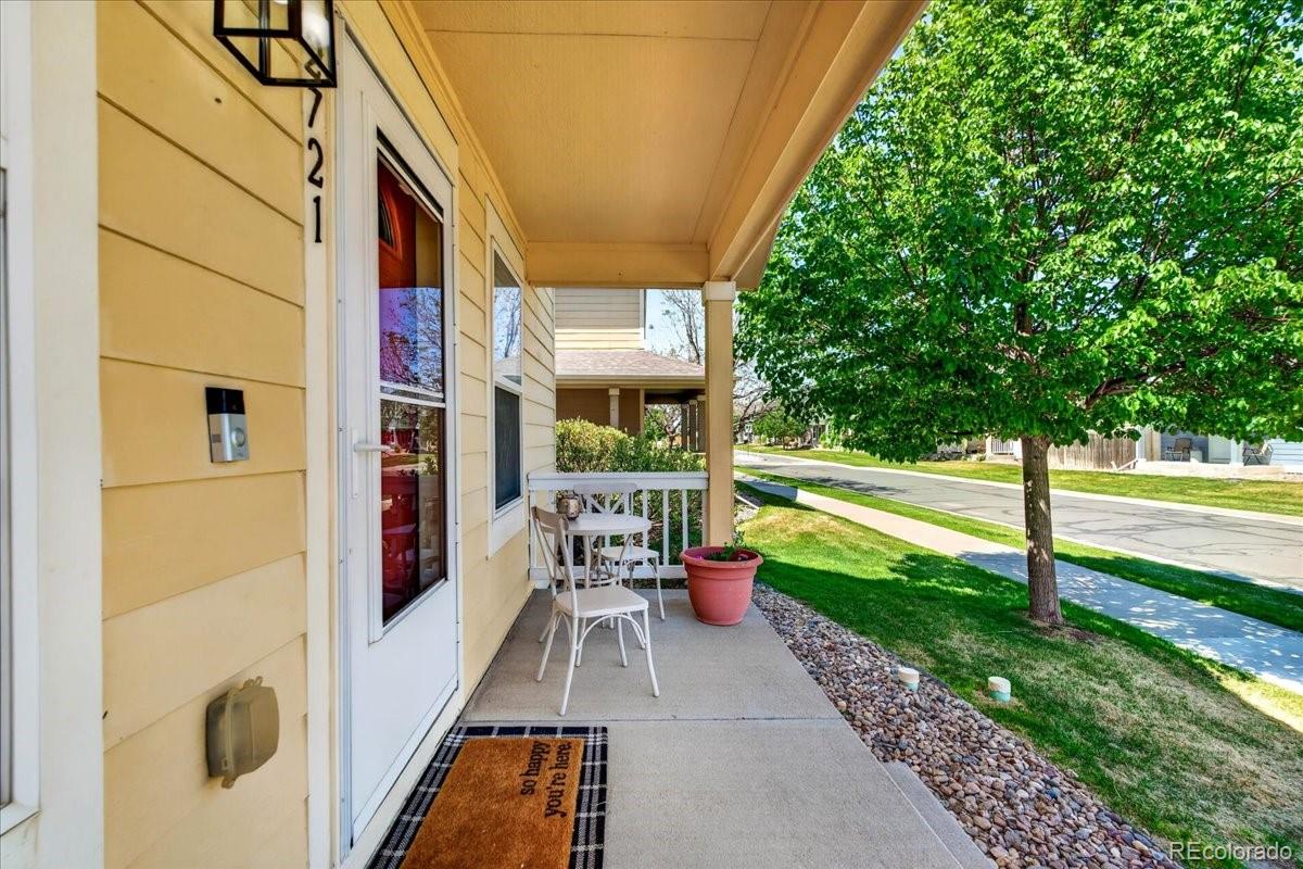 2721 Quarterland Street Strasburg CO 80136