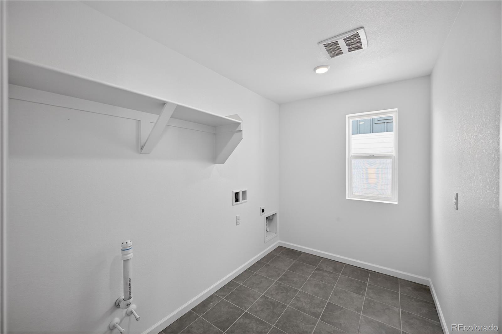 28445 E 4th Avenue Watkins CO 80137
