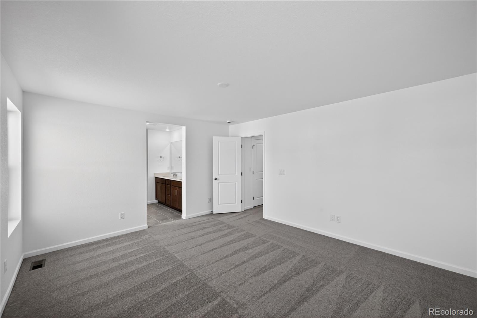 28445 E 4th Avenue Watkins CO 80137