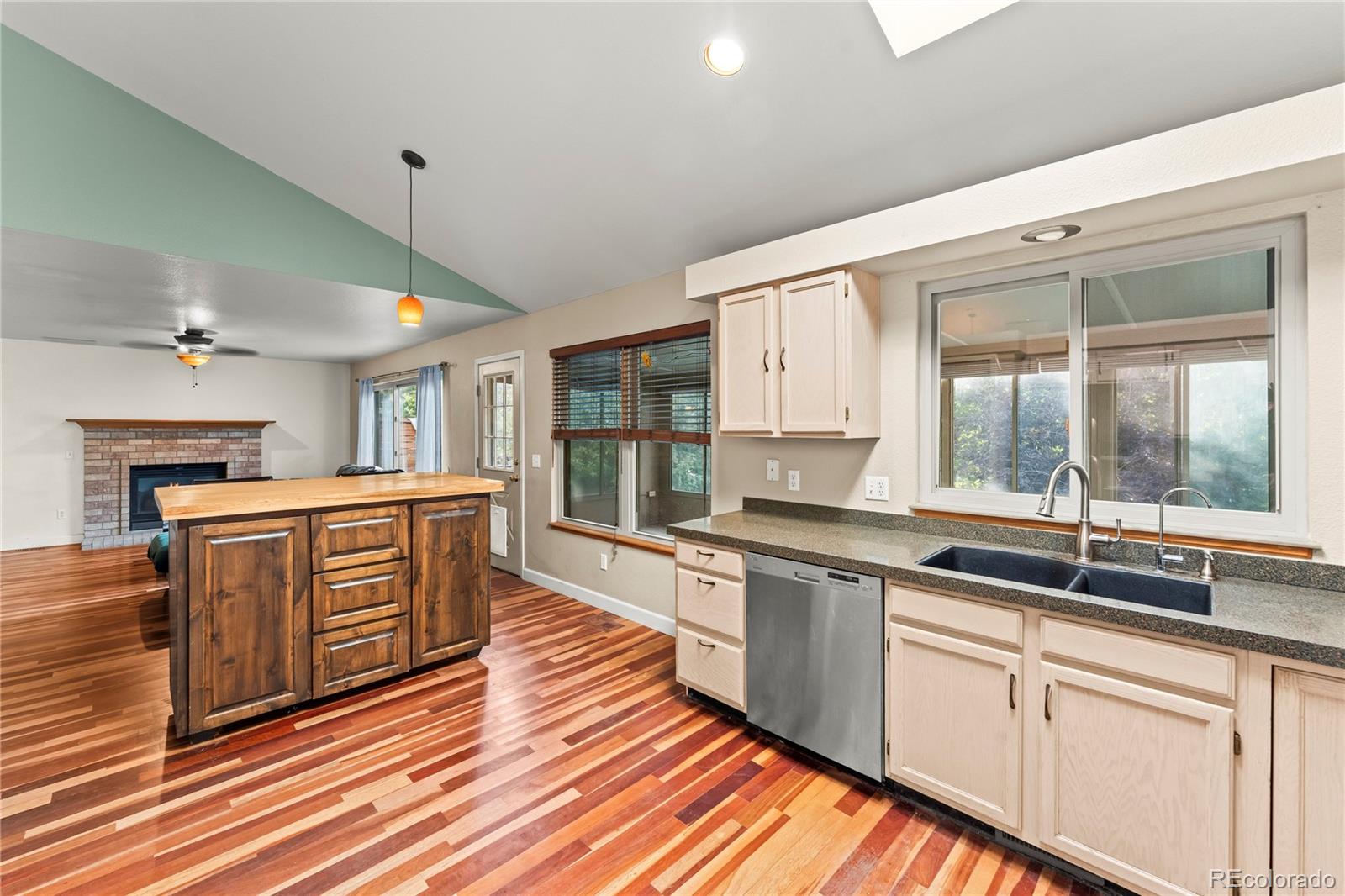 6260 Gemfield Drive Colorado Springs CO 80918