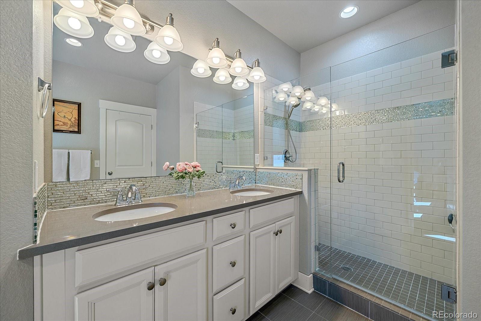 8528 E 54th Place Denver CO 80238