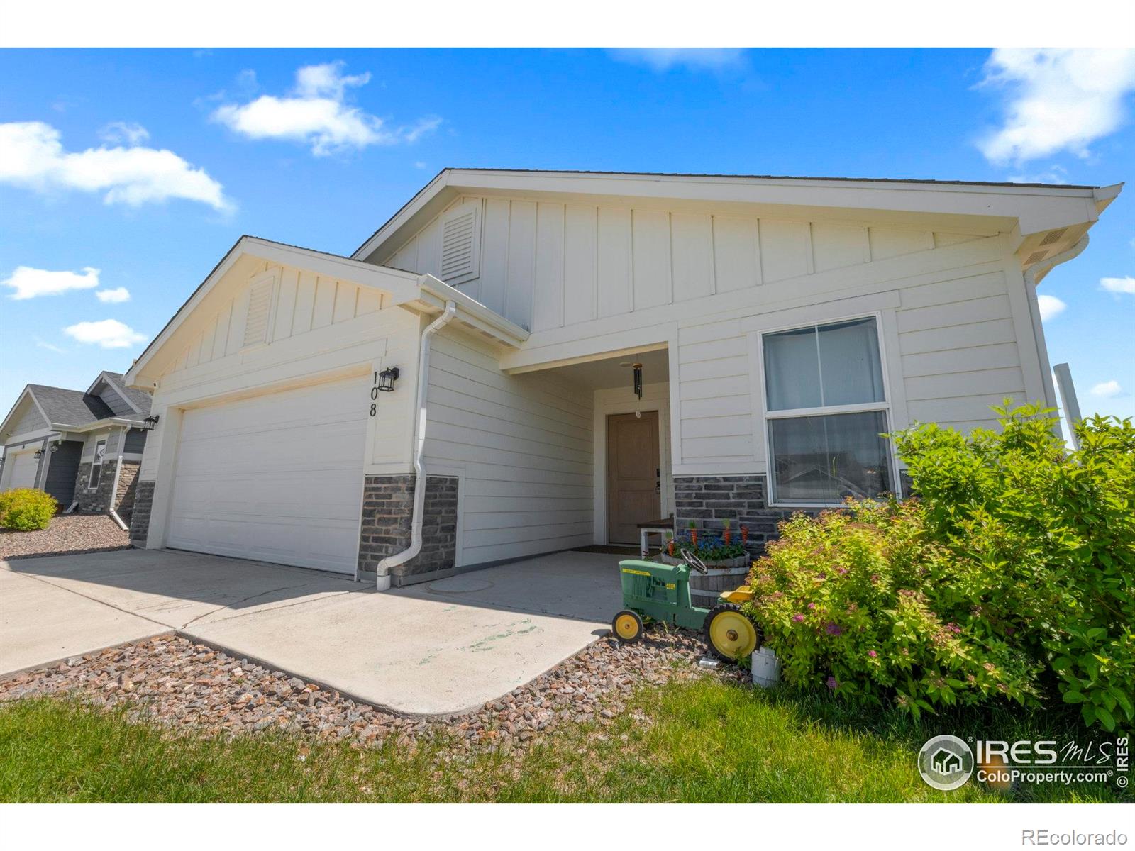 108 Larkspur Court Wiggins CO 80654