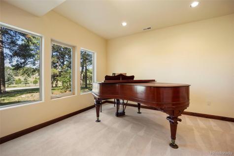 18525 Glenthorne Lane Monument CO 80132