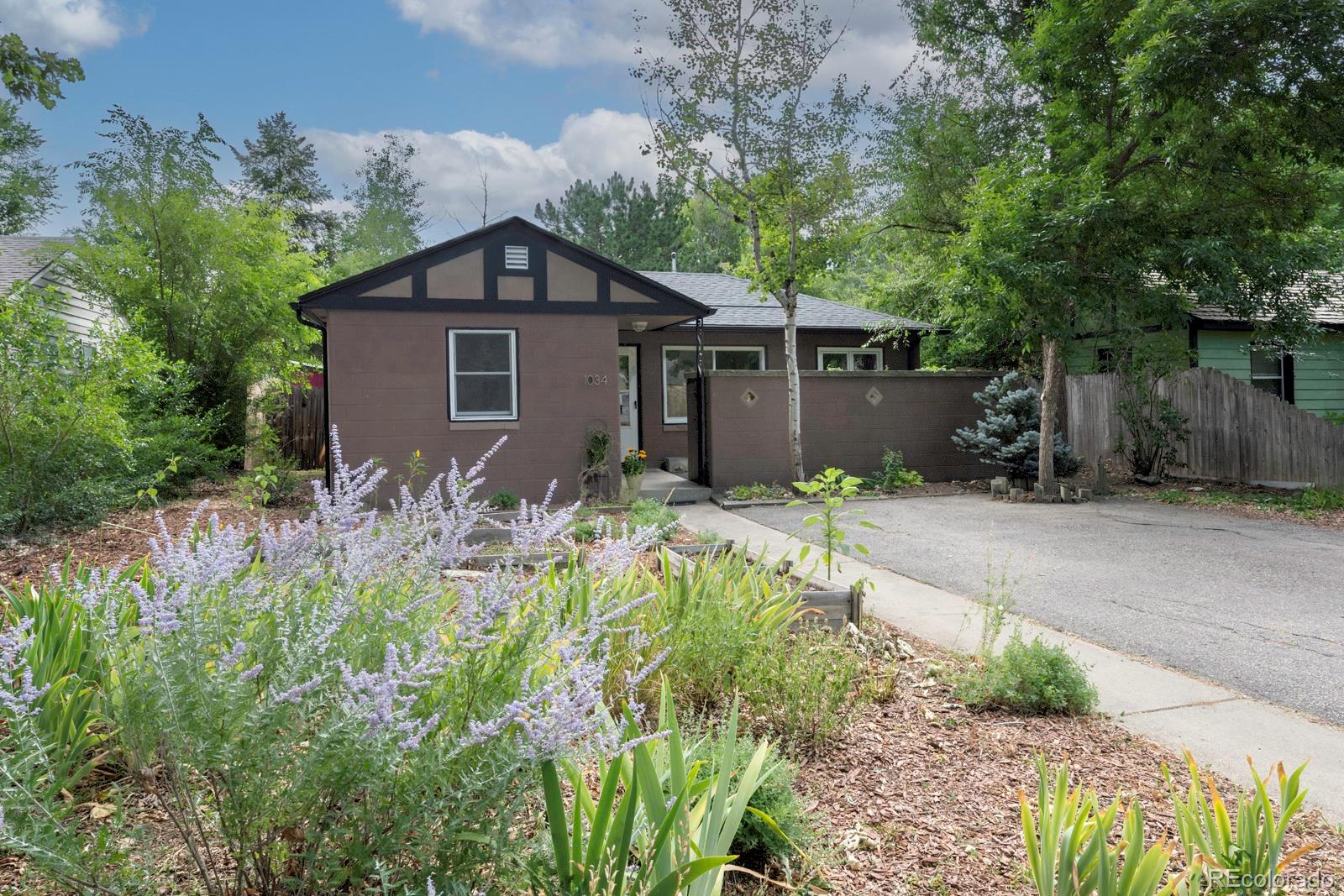 1034 Venice Street Longmont CO 80501