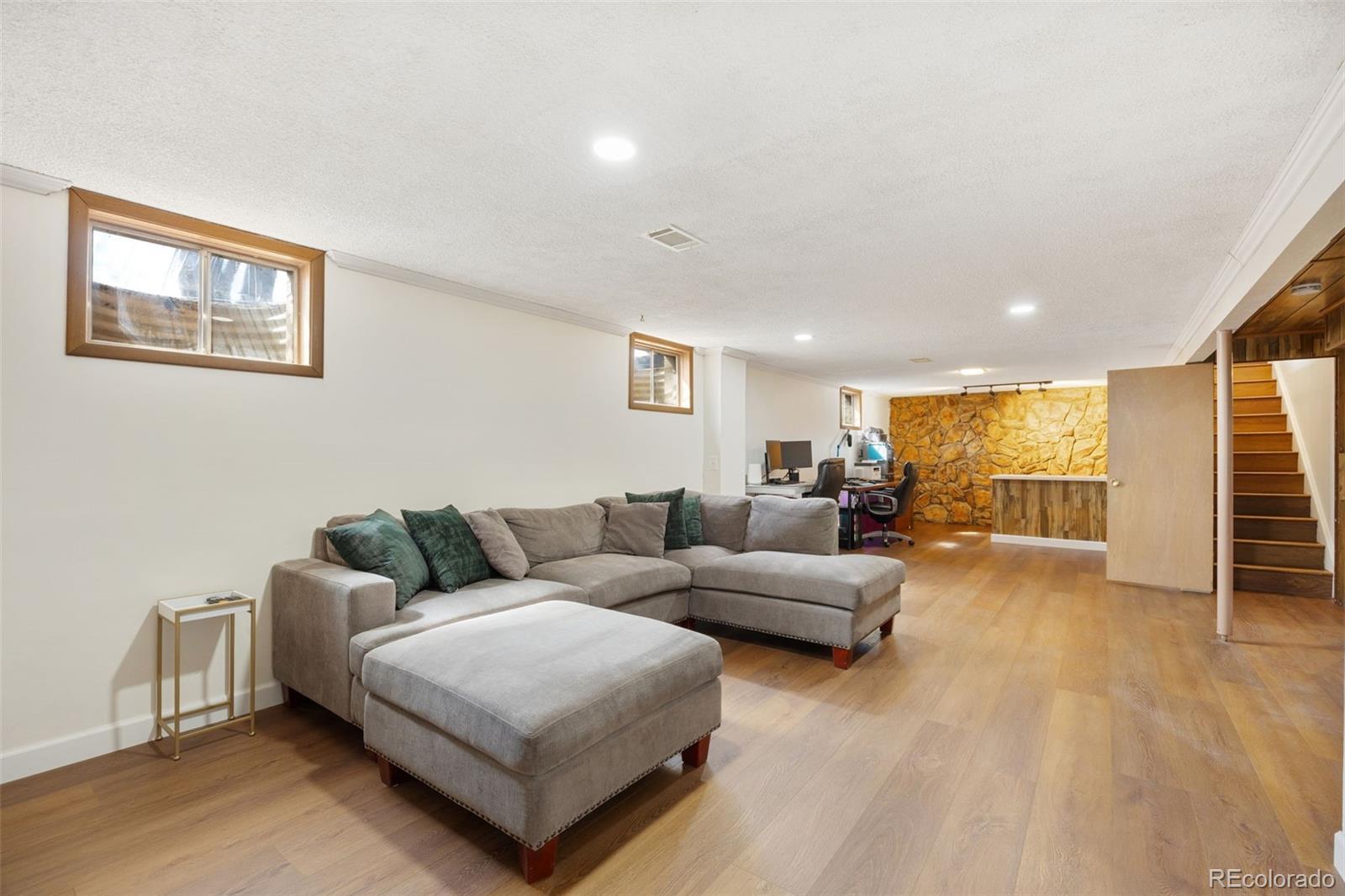 1354 S Kendall Court Lakewood CO 80232