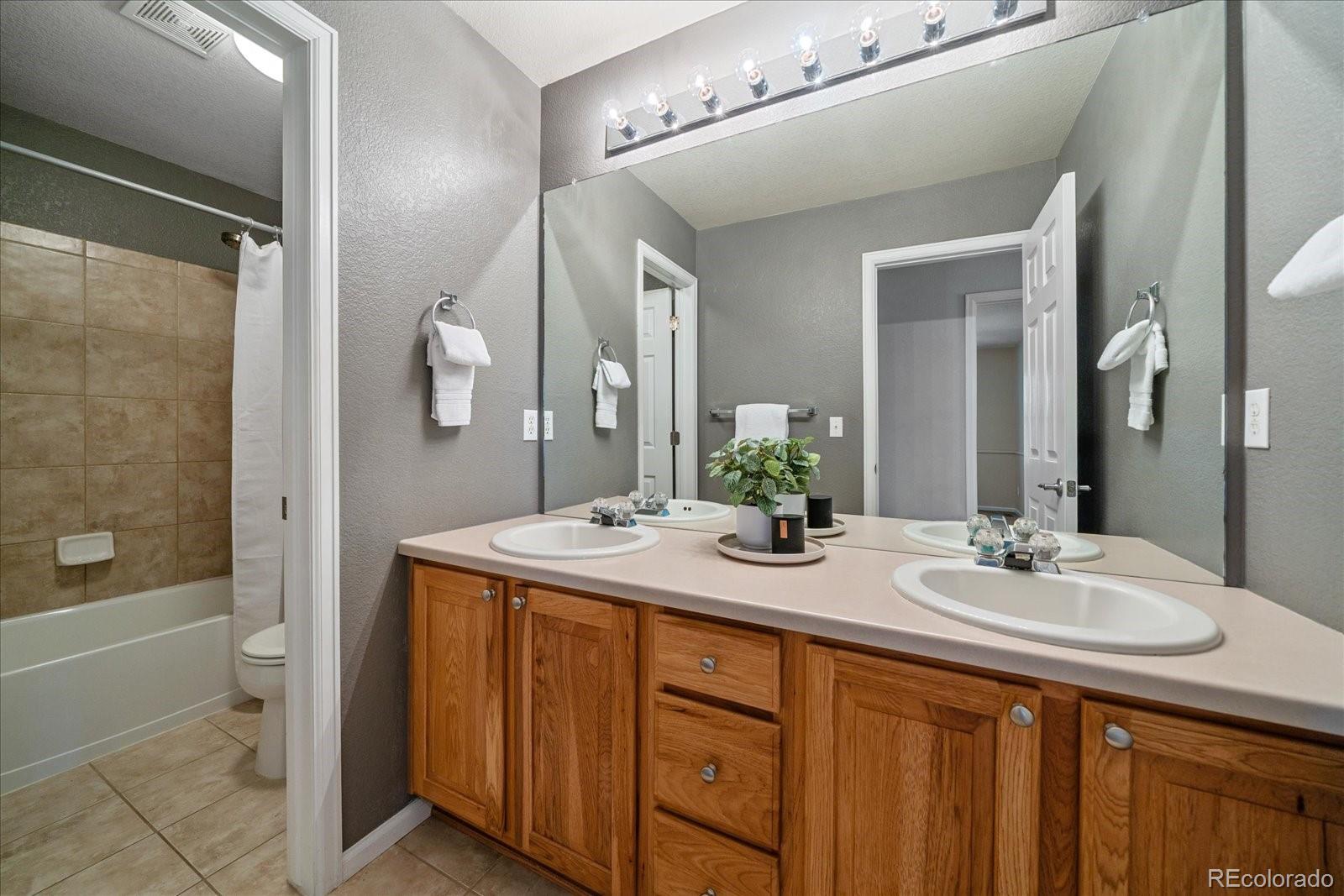 10579 Redcone Way Highlands Ranch CO 80130