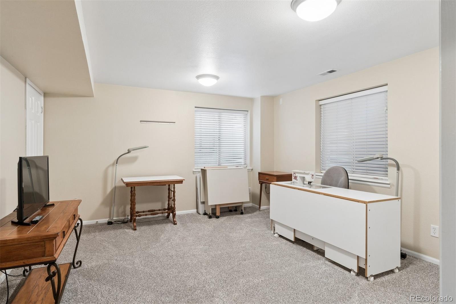 9825 Thornbury Way Highlands Ranch CO 80129