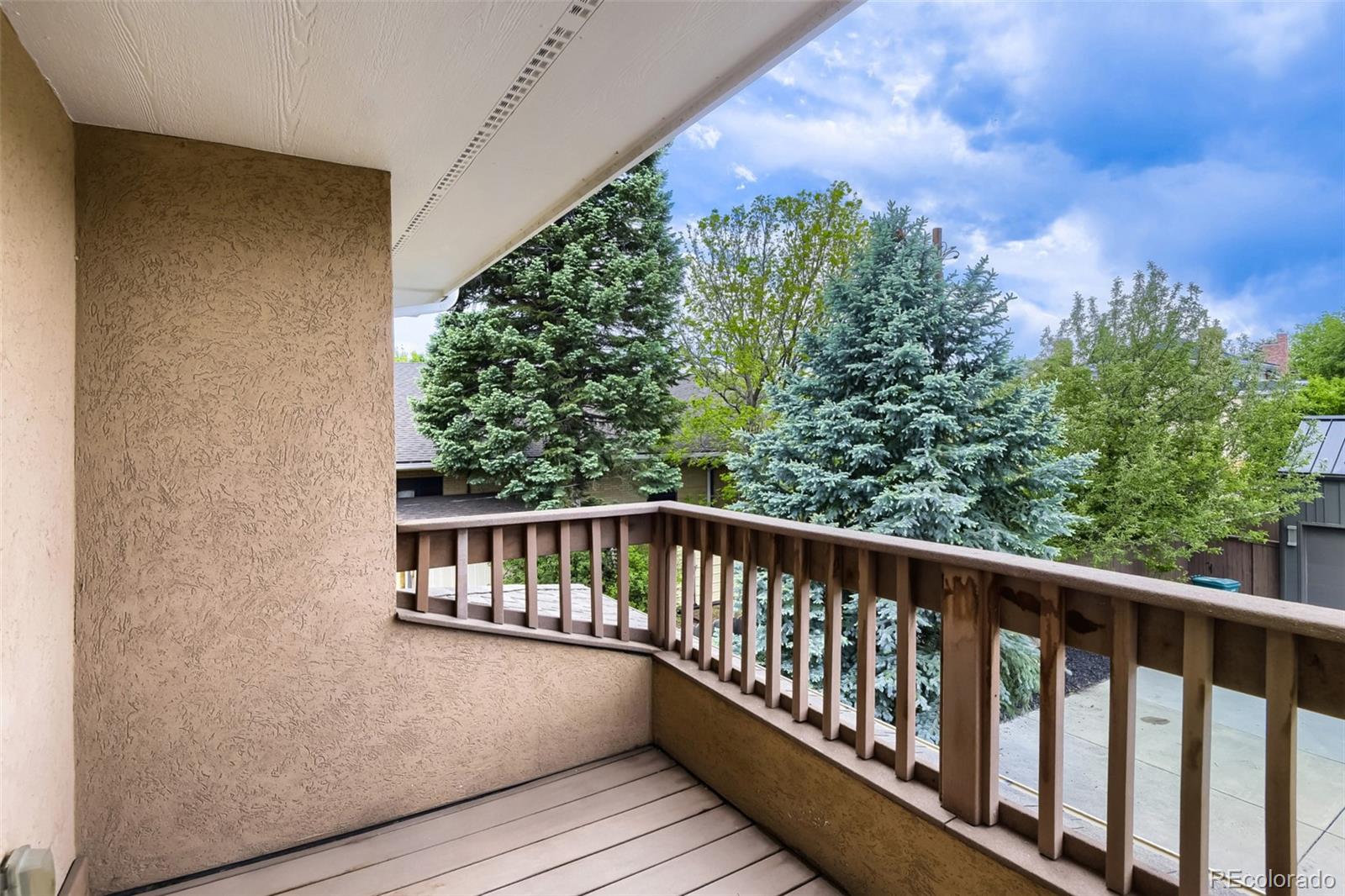 3059 S University Circle Englewood CO 80113