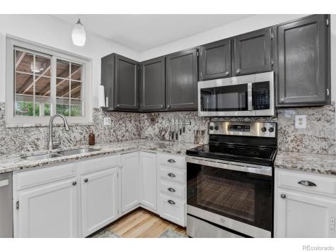 1027 Cottonwood Drive Windsor CO 80550