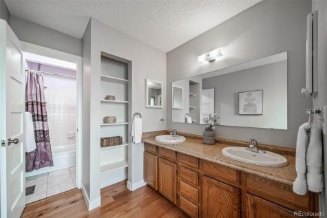 18936 E Mexico Drive Aurora CO 80017