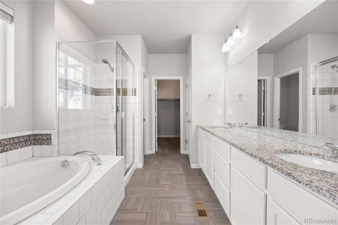 6693 S Muscadine Court Aurora CO 80016