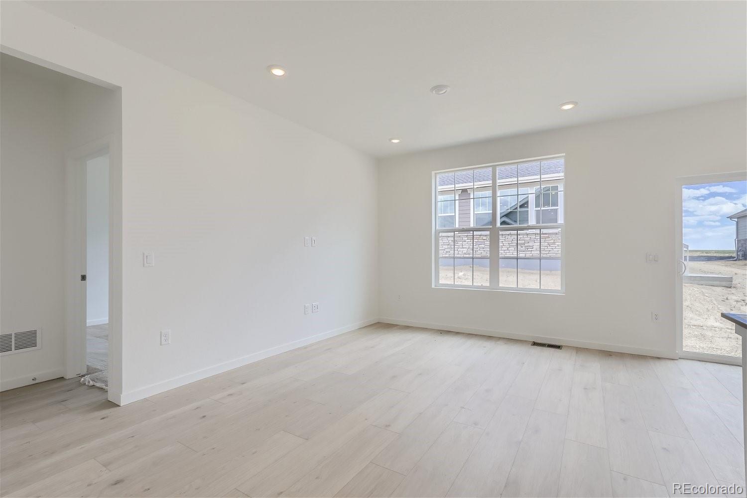 5168 N Quemoy Street Aurora CO 80019