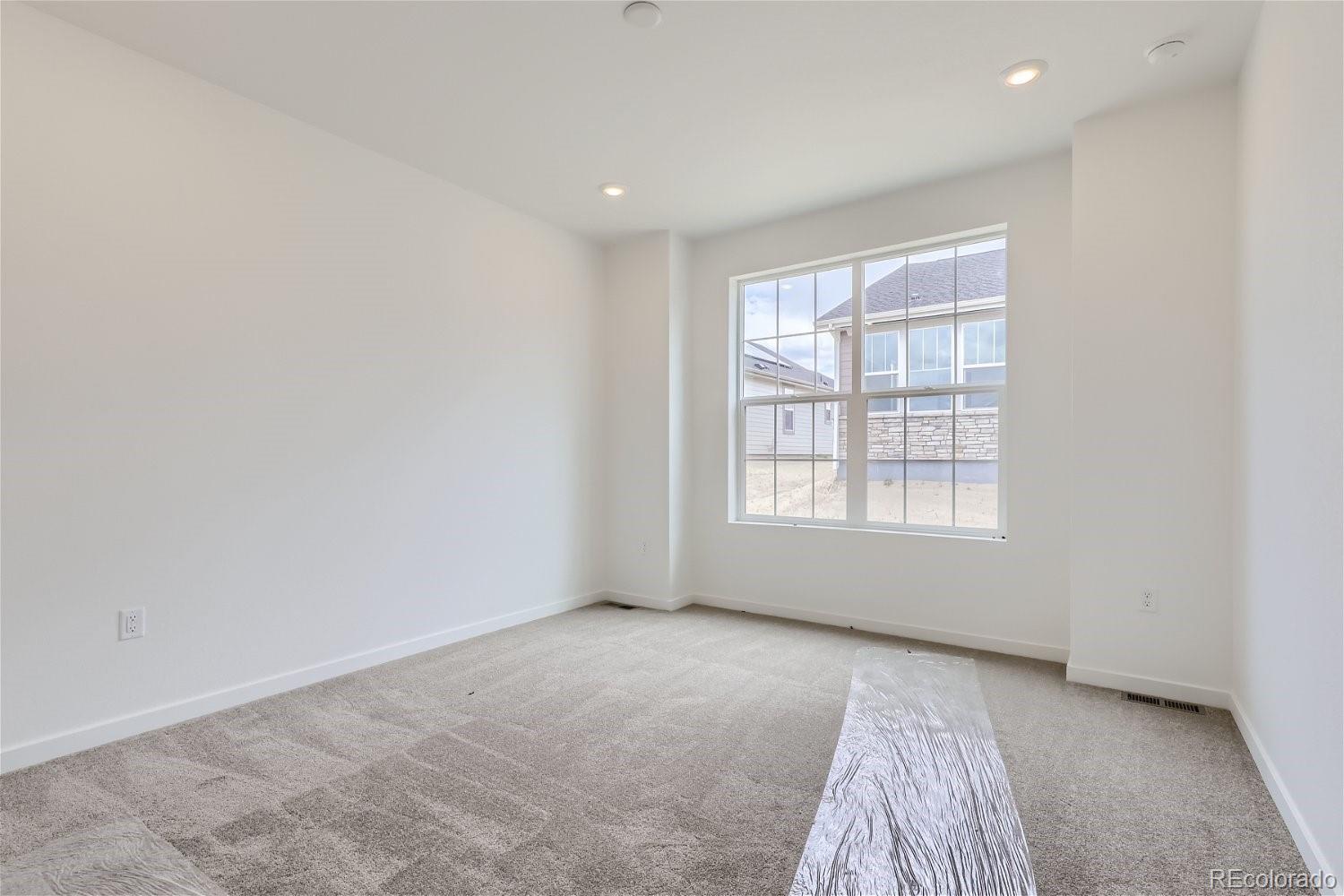 5168 N Quemoy Street Aurora CO 80019