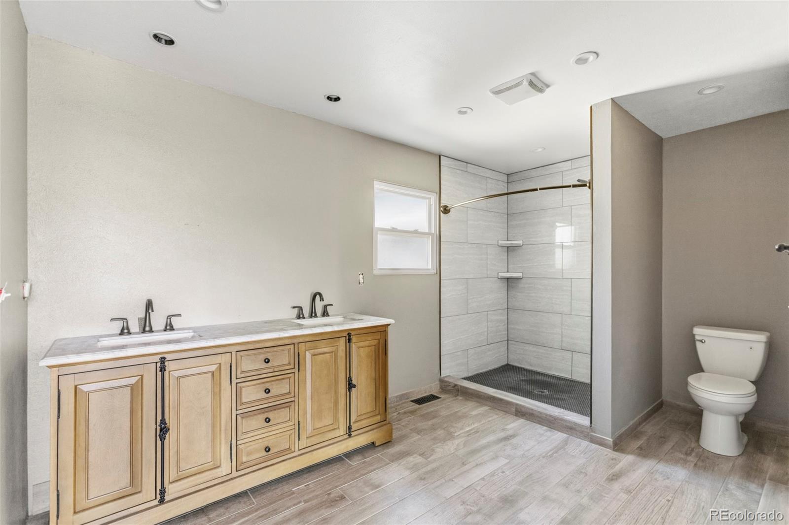7123 S Lewis Court Littleton CO 80127