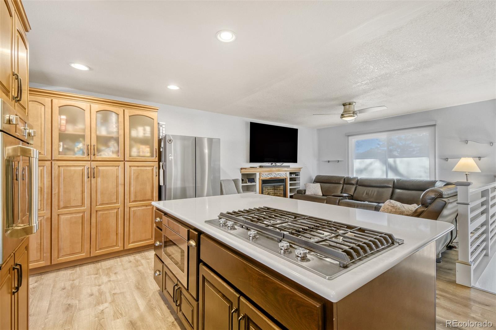 8141 Explorador Calle Denver CO 80229