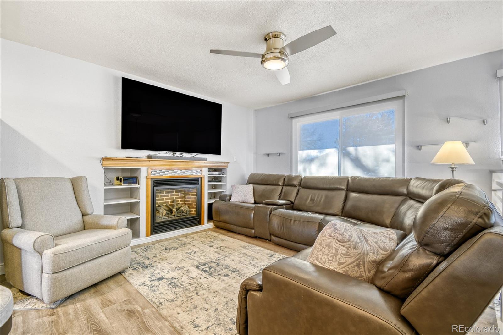 8141 Explorador Calle Denver CO 80229