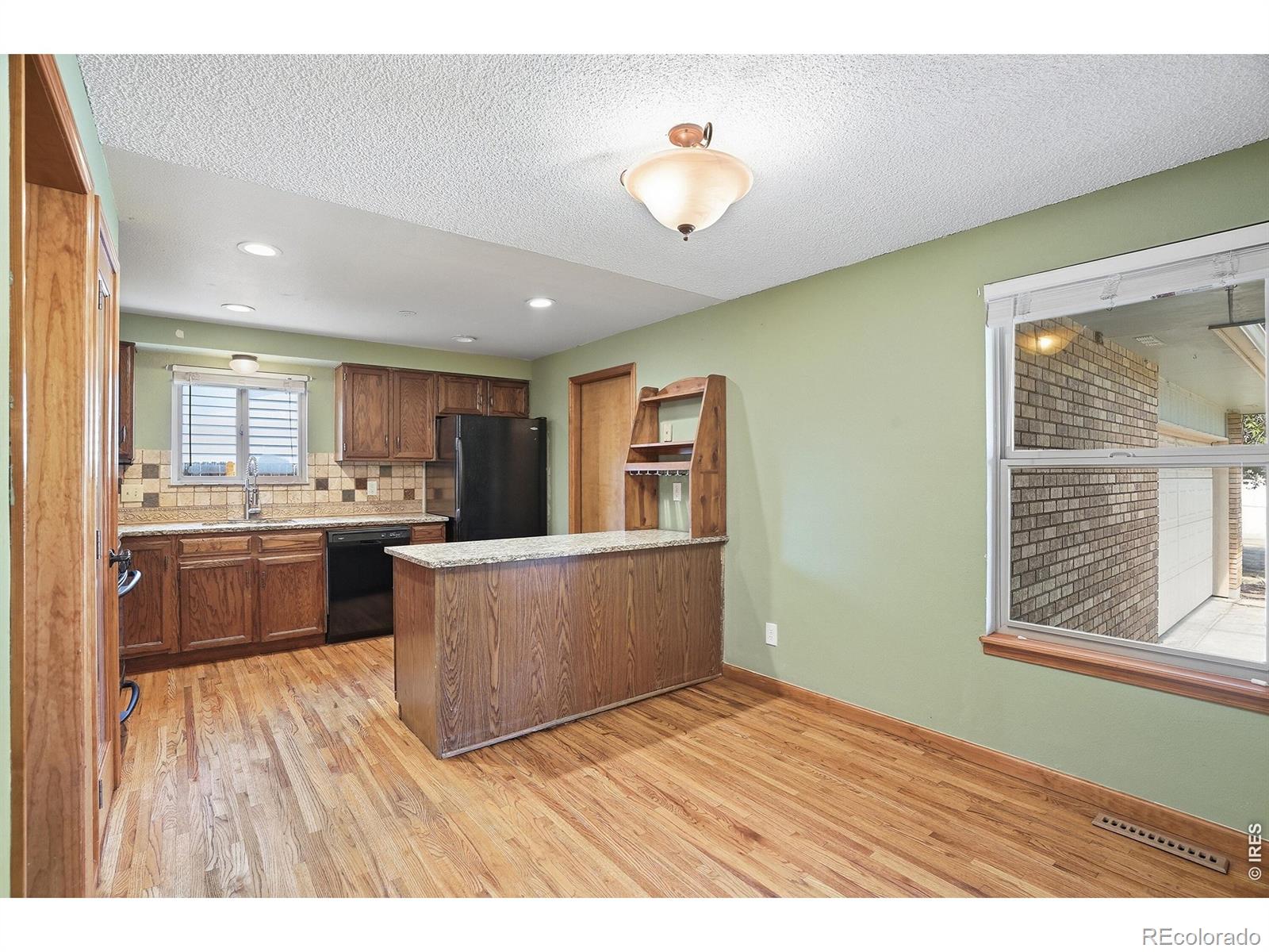 1689 Geneva Circle Longmont CO 80503