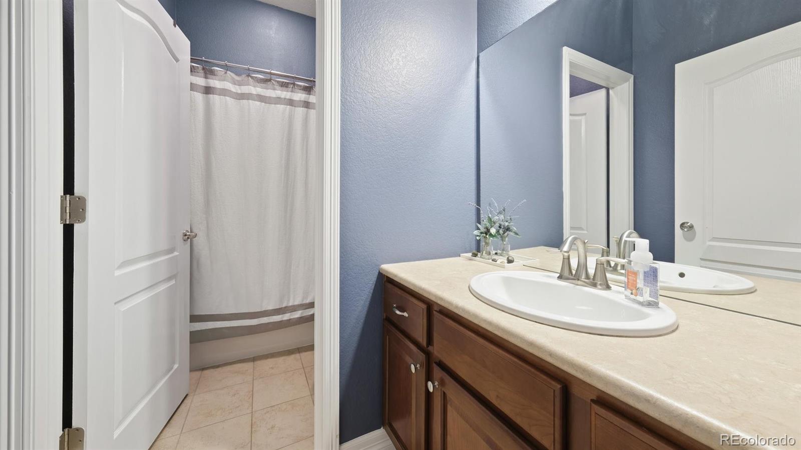 8169 S Blackstone Parkway Aurora CO 80016