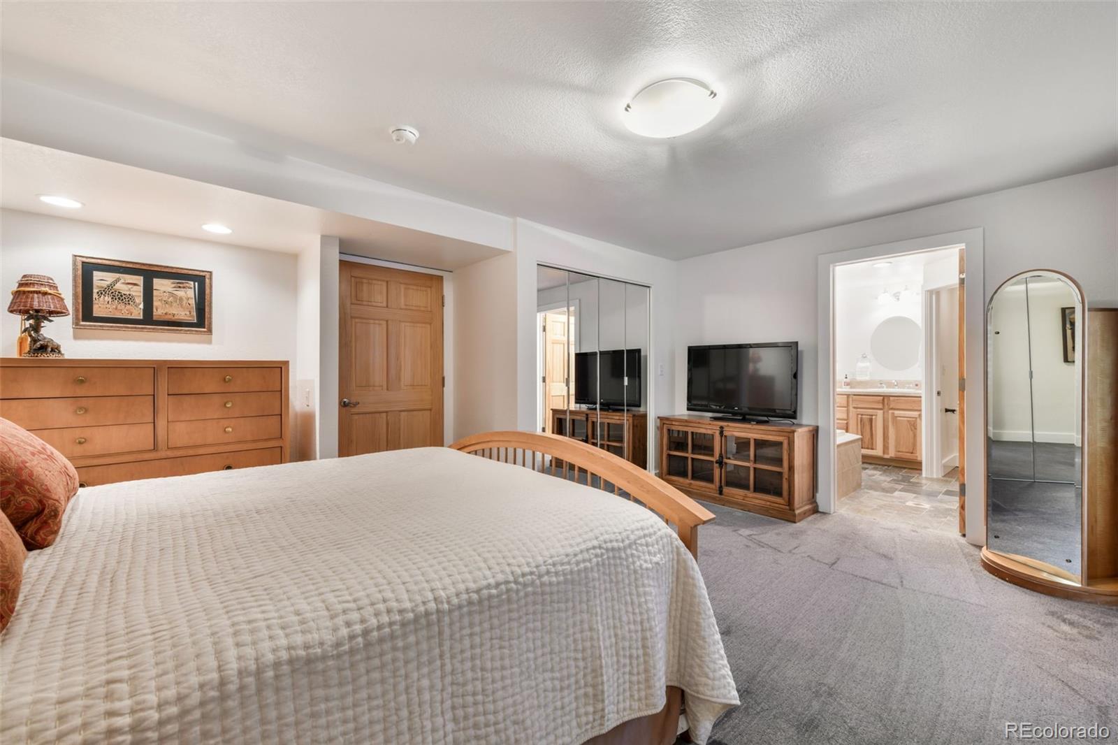 6020 Castlewood Lane Colorado Springs CO 80918