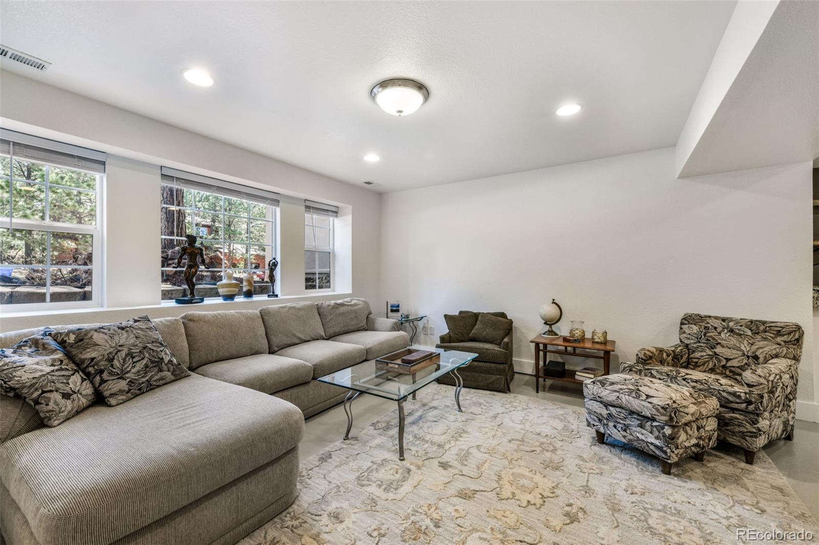 6020 Castlewood Lane Colorado Springs CO 80918