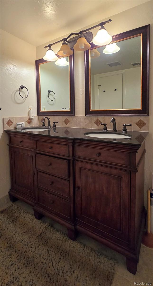 8057 Bannock Drive Larkspur CO 80118