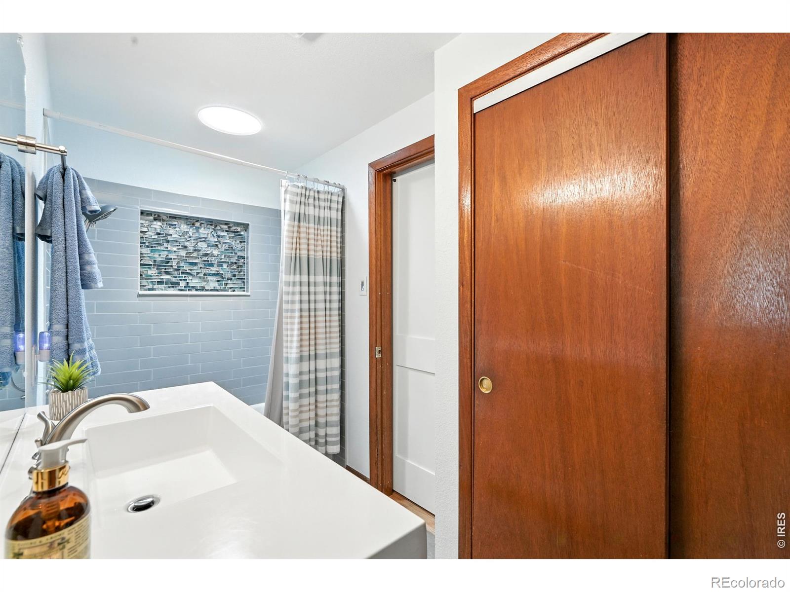 16 Merideth Lane Longmont CO 80501