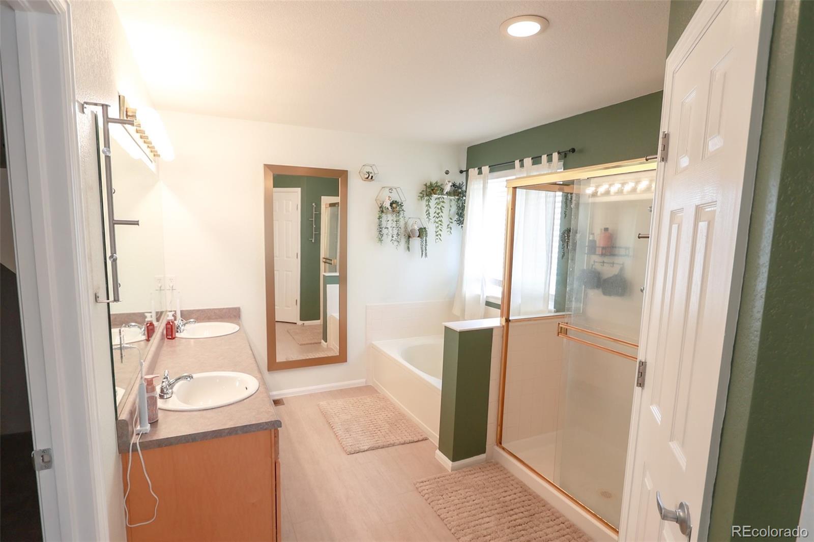 8853 S Dudley Street Littleton CO 80128