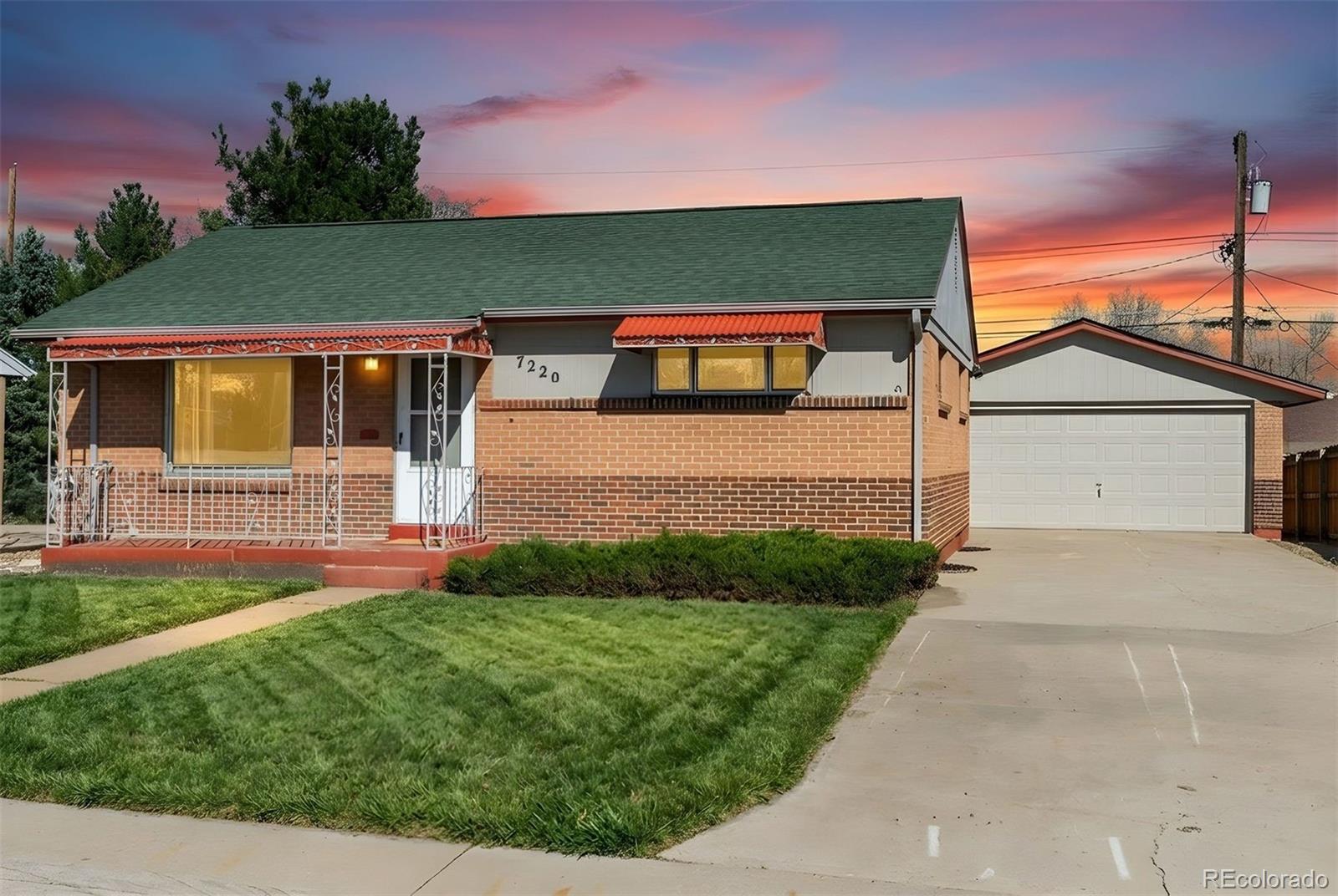 7220 Avrum Drive Denver CO 80221