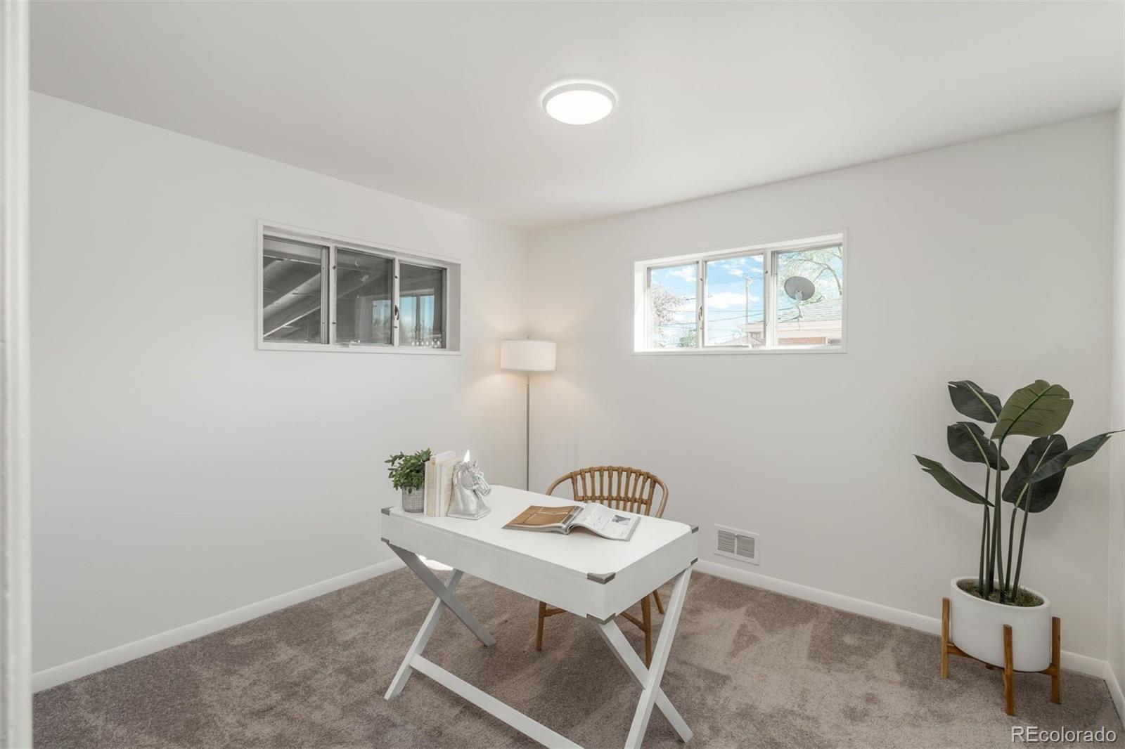 7220 Avrum Drive Denver CO 80221