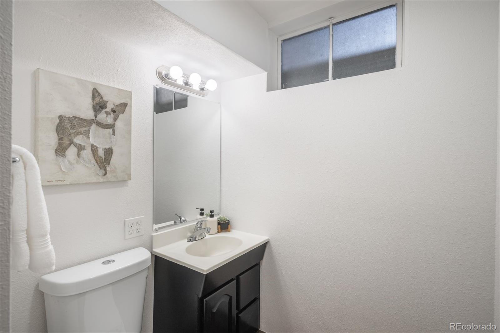 7220 Avrum Drive Denver CO 80221