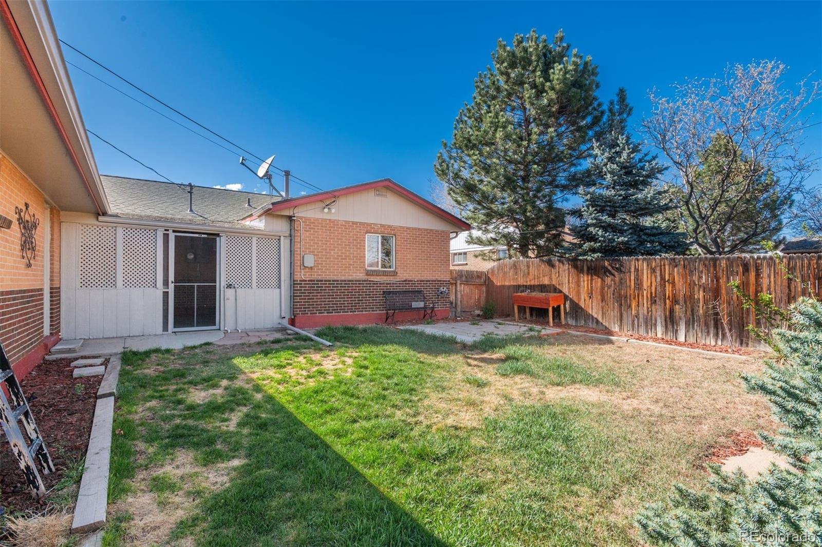7220 Avrum Drive Denver CO 80221