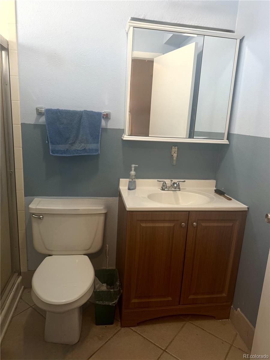 752 Lewiston Street Aurora CO 80011