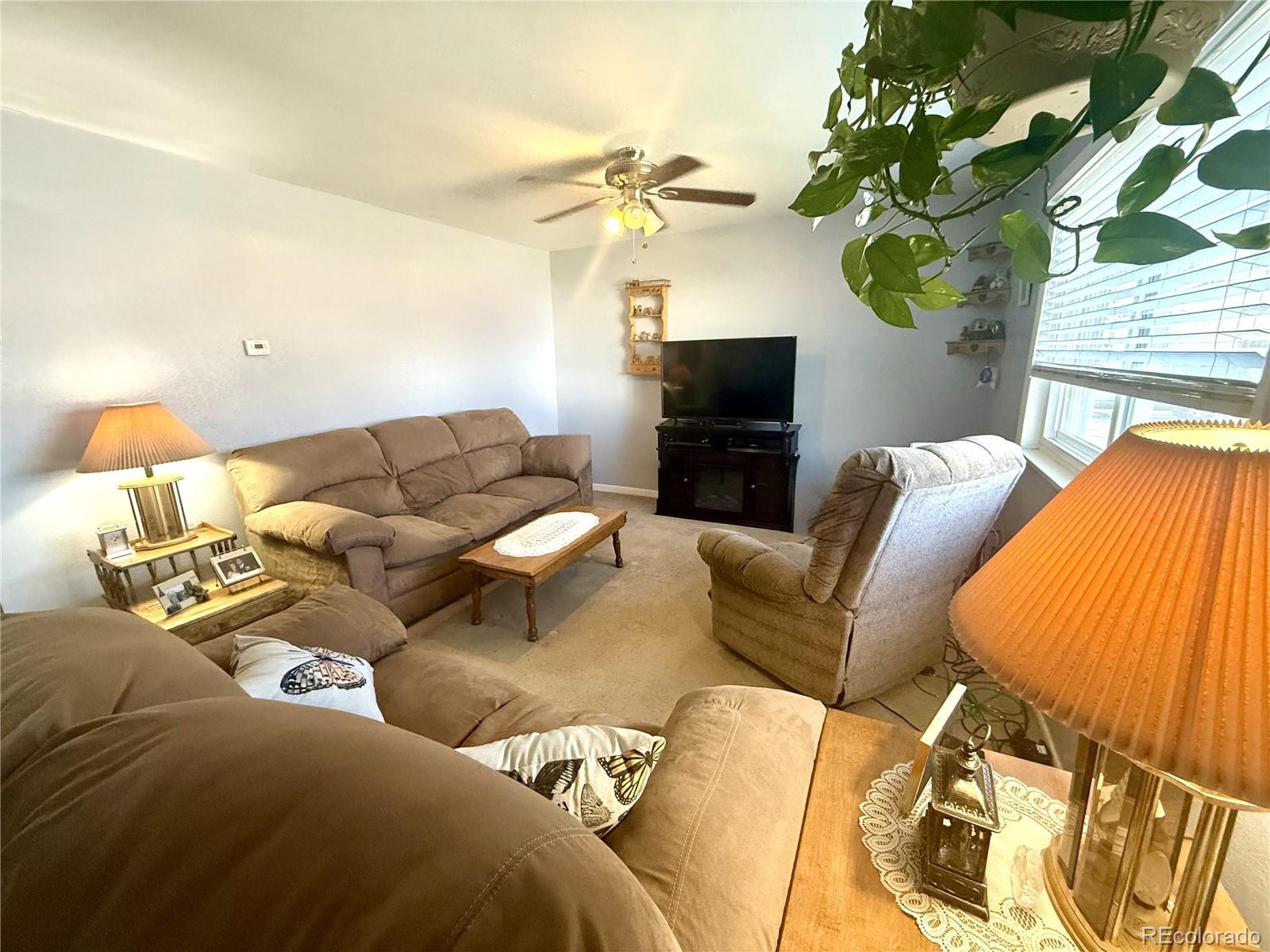 752 Lewiston Street Aurora CO 80011