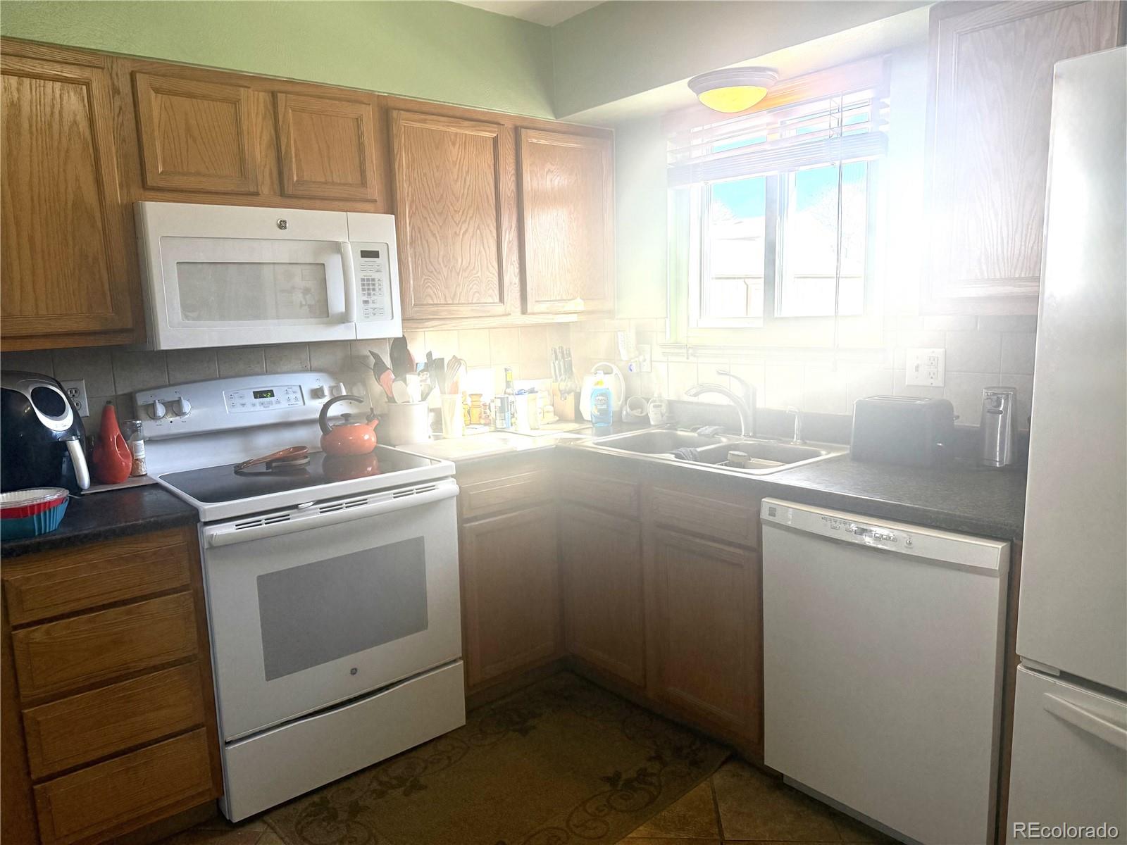 752 Lewiston Street Aurora CO 80011