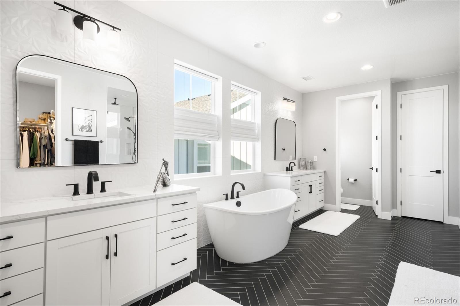 1688 Oakpoint Way Castle Pines CO 80108